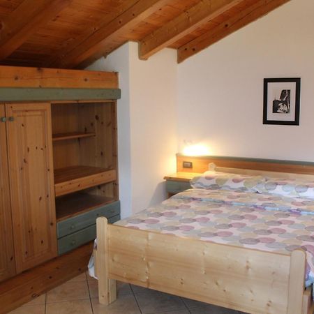 Agritur Volpaia Rooms And Apartments Vermiglio Habitación foto