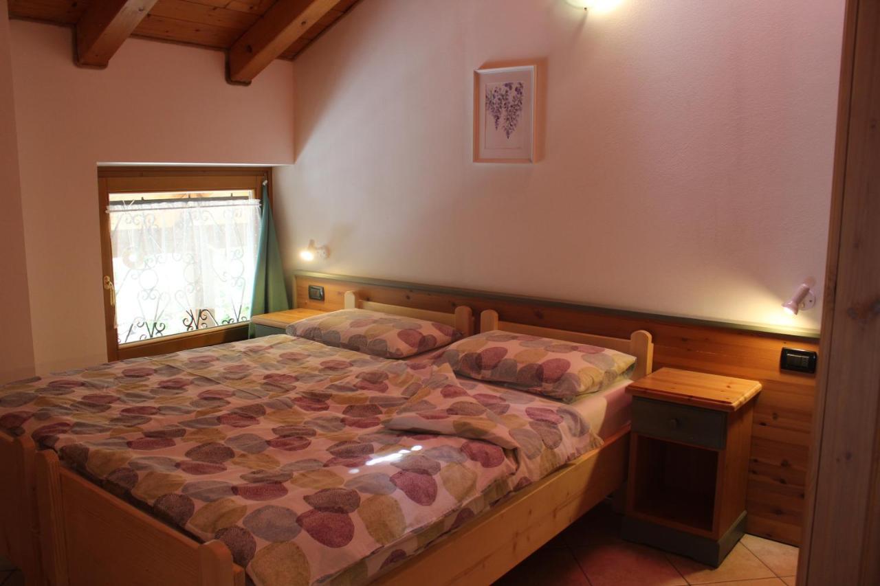 Agritur Volpaia Rooms And Apartments Vermiglio Exterior foto
